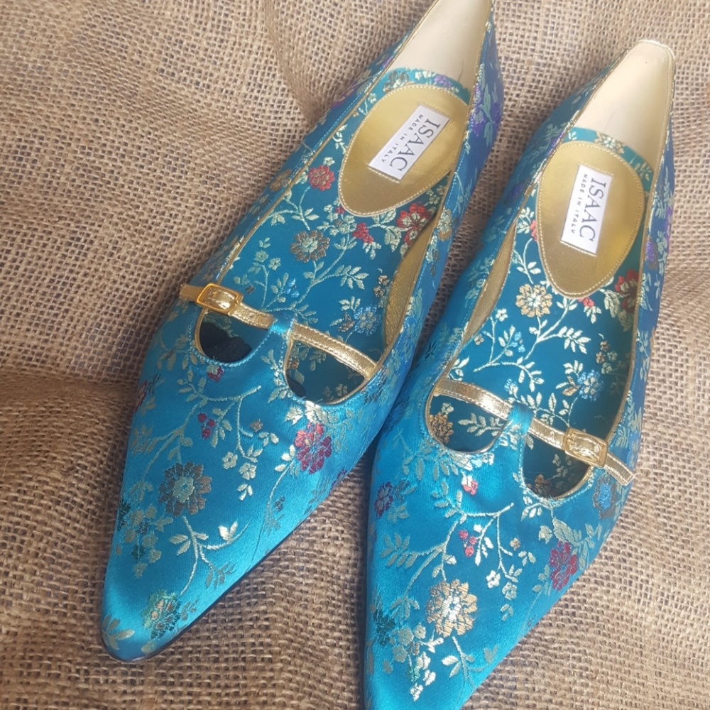 Isaac Mizrahi Brocade Pointed-Toe Flats